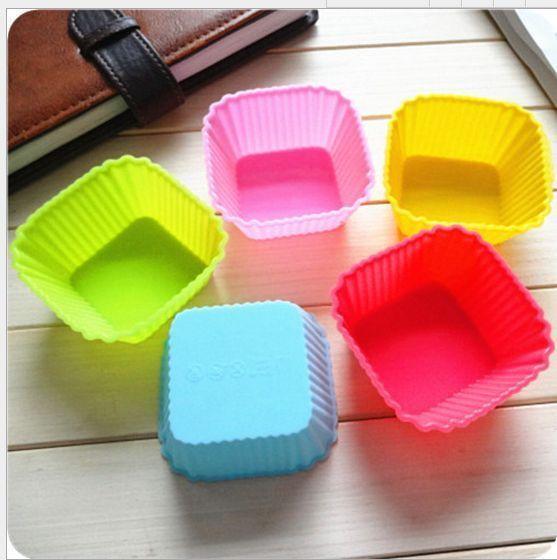 06 Pcs Multicolor Silicone Baking Muffin Cupcake Moulds Reuseable Microwave Oven Safe Non Stick Heat Resiistant Baking Cups