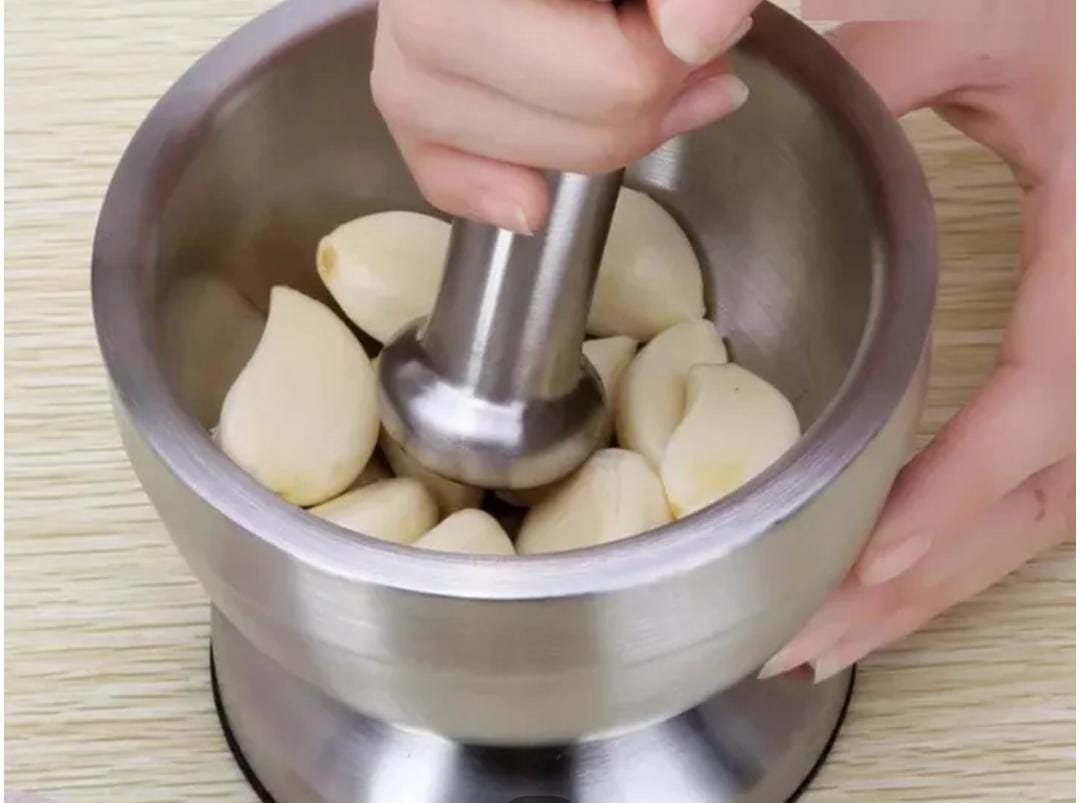 Mortar and Pestle, Stainless Steel Spice Grinder Pill Crusher with Lid for Crushing Grinding Ergonomic Design with Comfy Grip